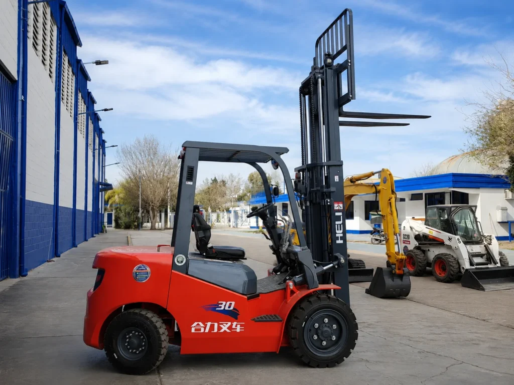Autoelevador Heli CPCD30
